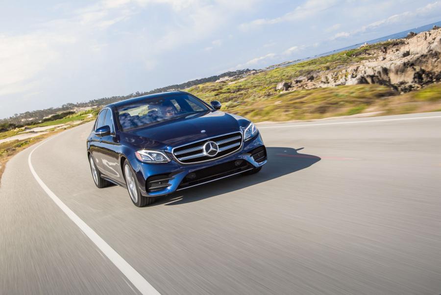  Mercedes-Benz E300 4Matic AMG Line 2016 года  (фото 15 из 30)